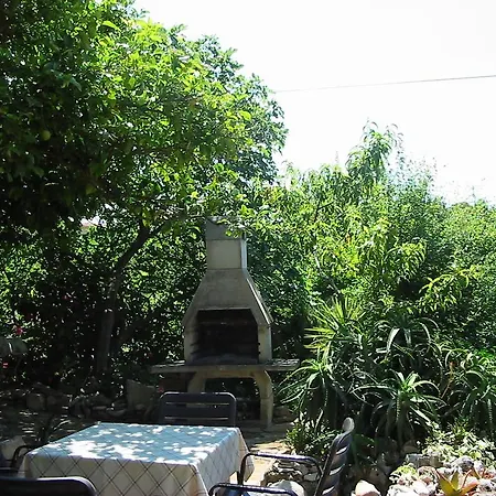 Holiday House Dani Casa de Férias