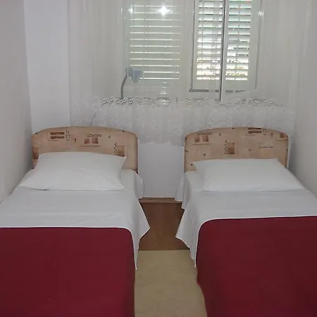 Holiday House Dani