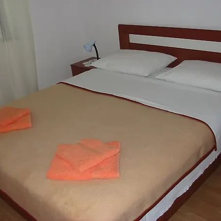 Holiday House Dani Casa de Férias Lumbarda